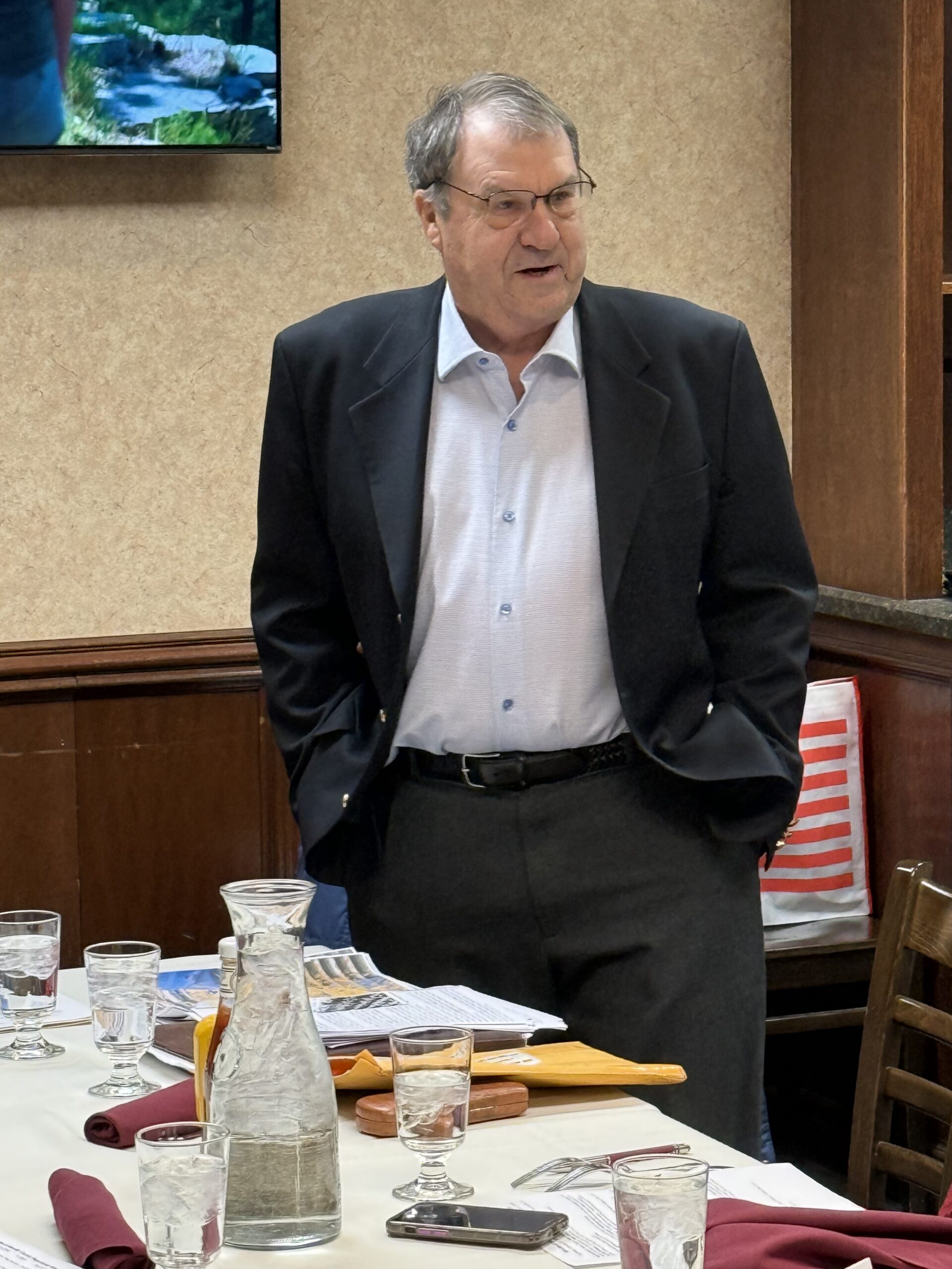 Charron discusses zebra mussels with Beadle County Republican Women