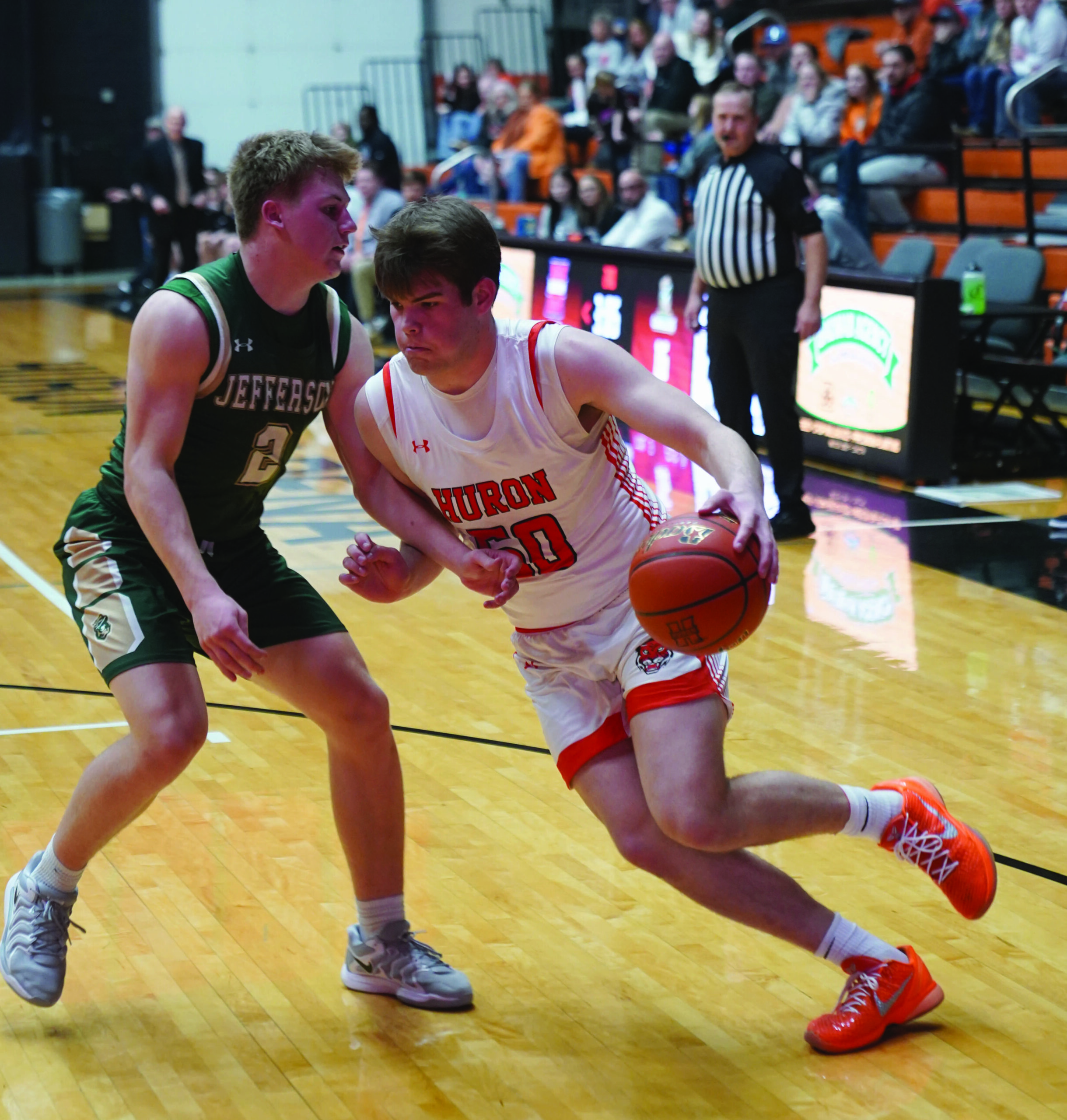 Quick start propels Tigers past Jefferson