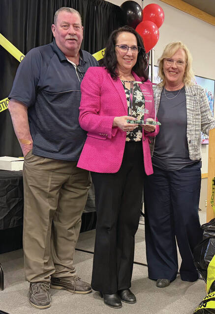 Uttecht, Kary lead Huron Chamber Award recipients