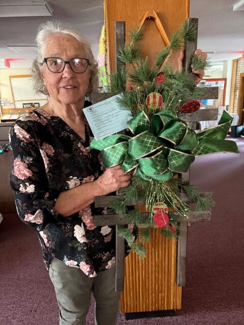 Theresa Horn won the People’s choice for her Christmas Ladder Arrangement